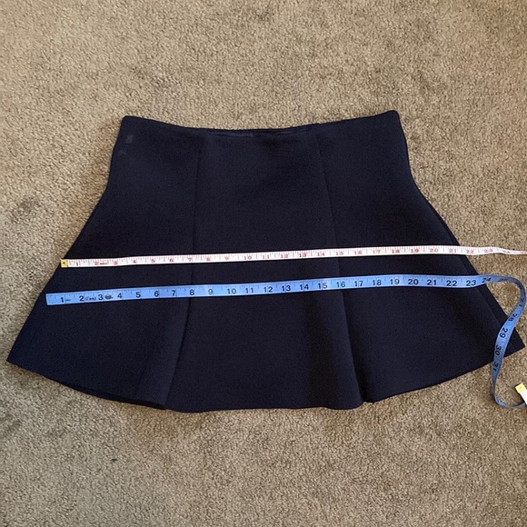 Forever 21 Los Angeles Ca. navy blue plain trumpet above the knee skirt, Large - Picture 8 of 13